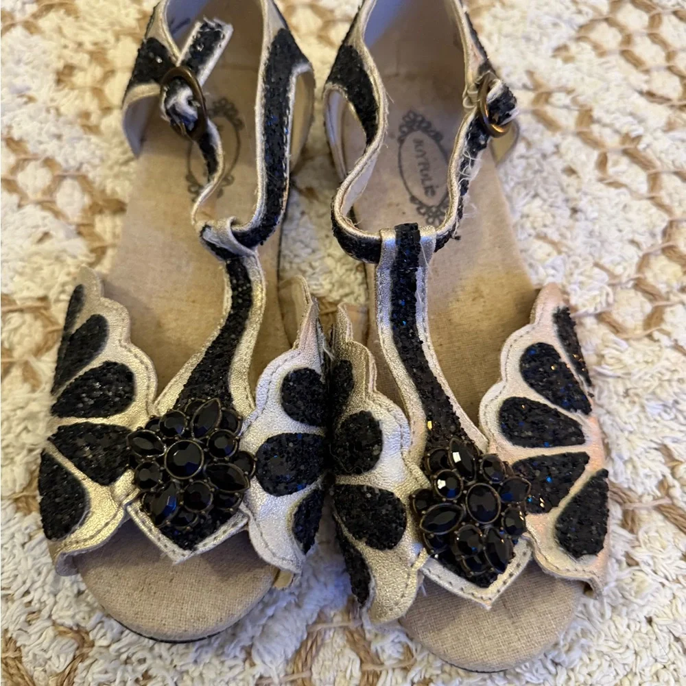 Joyfolie Black and Cream‎ Kids Dress Shoes